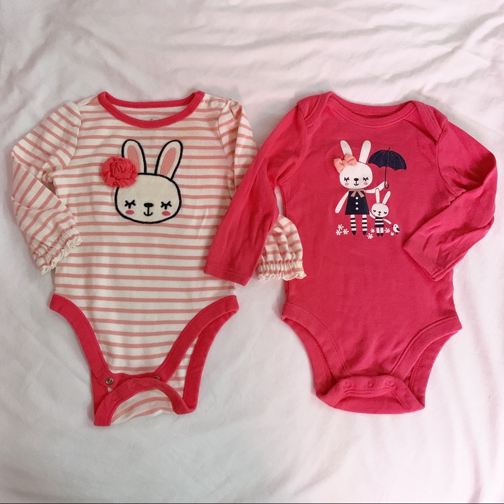 EUC sz 6/12 mos long sleeve bodysuit
